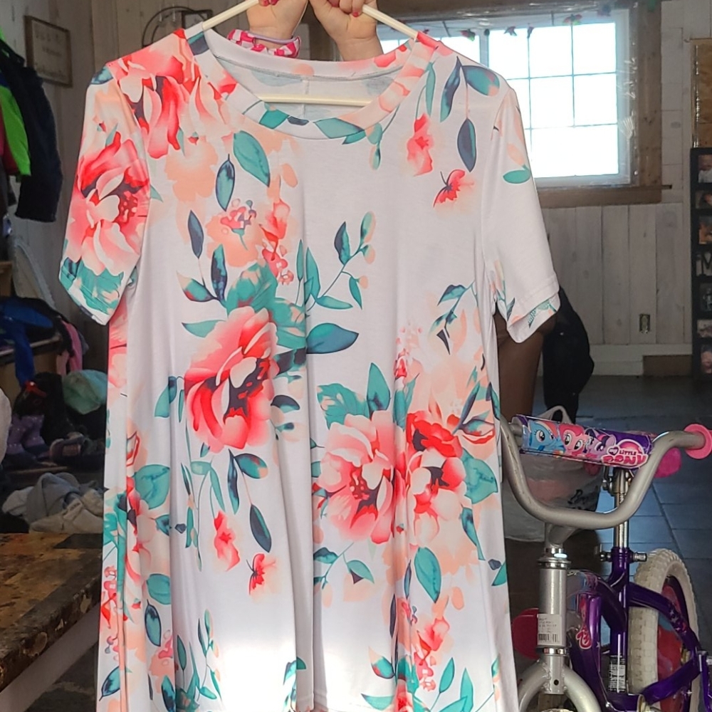 Women's floral tunic